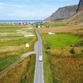 Esplorando le Isole Lofoten in camper ripresa dal drone