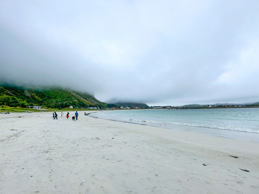 Spiaggia Ramberg, isole Lofoten