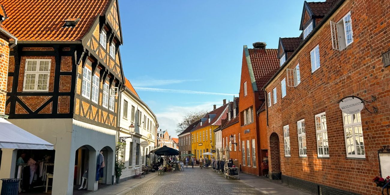 Le vie del centro di Ribe con l'architettura tipica danese.