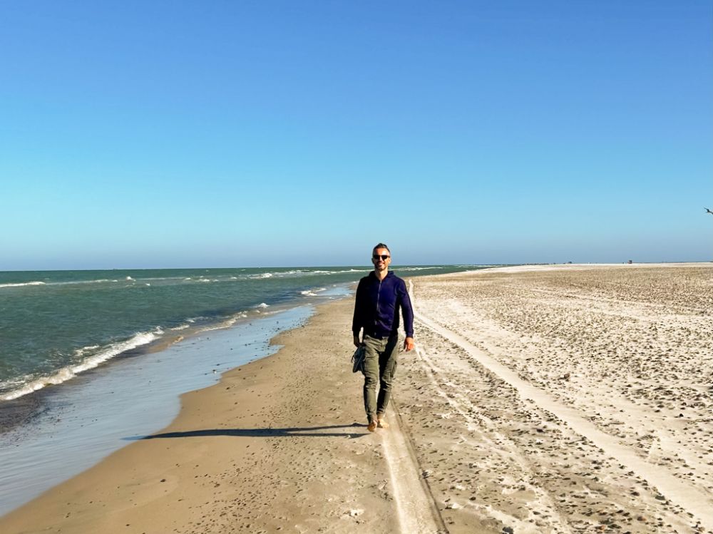 Passeggiando in spiaggia a Grenen famosa per poter osservare le foche.