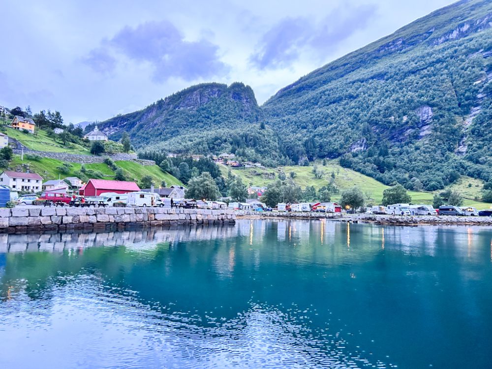 Campeggio sul mare a Geiranger